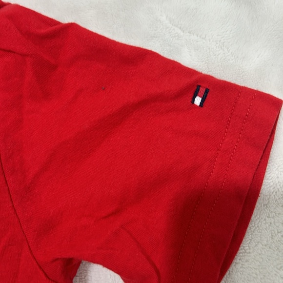 Like new -5T - Tommy Hilfiger T shirt - Picture 3 of 4